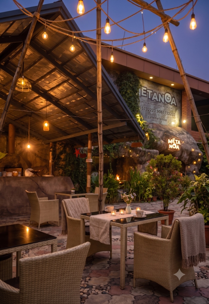 Outdoor Patio Evening Dining at Cafe Metanoa